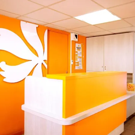 普瑞米尔蒙塔班经典酒店 酒店 蒙托邦