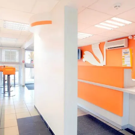 普瑞米尔蒙塔班经典酒店 *