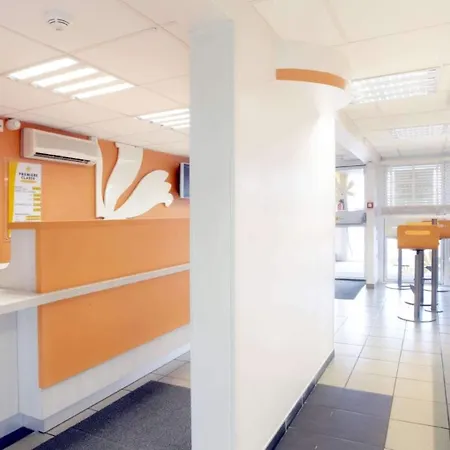 酒店 普瑞米尔蒙塔班经典酒店 *