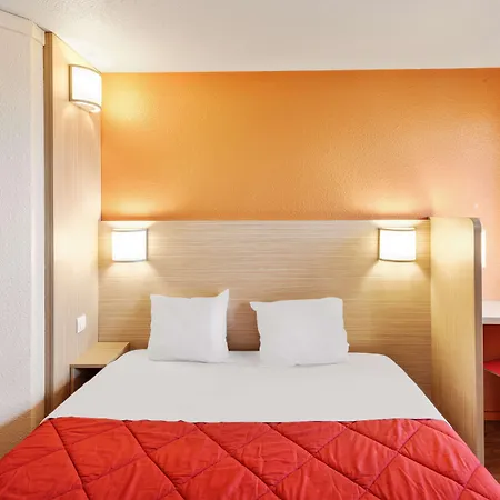 Hotel Premiere Classe *