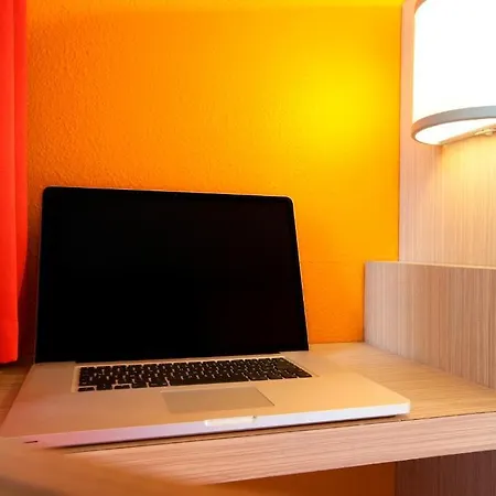 普瑞米尔蒙塔班经典酒店 酒店 蒙托邦