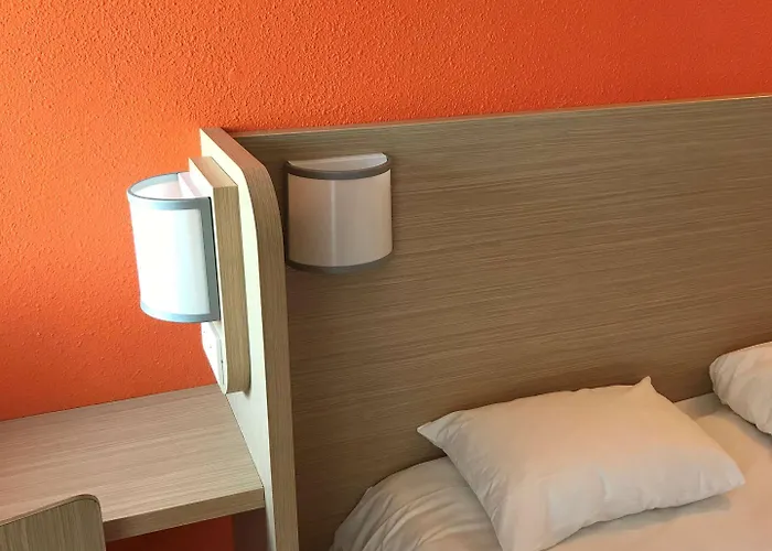 Hotel Premiere Classe *